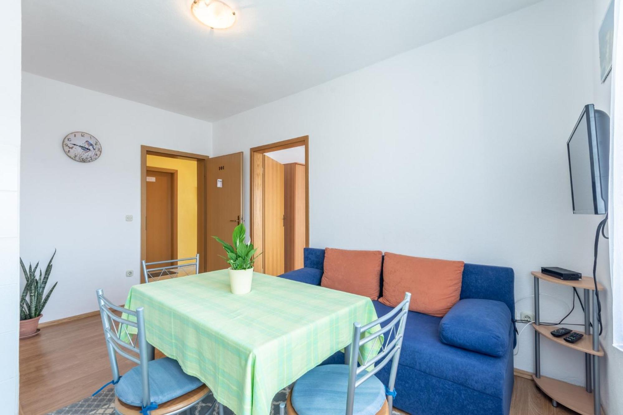 Apartments Mimi โตรกีร์ ห้อง รูปภาพ