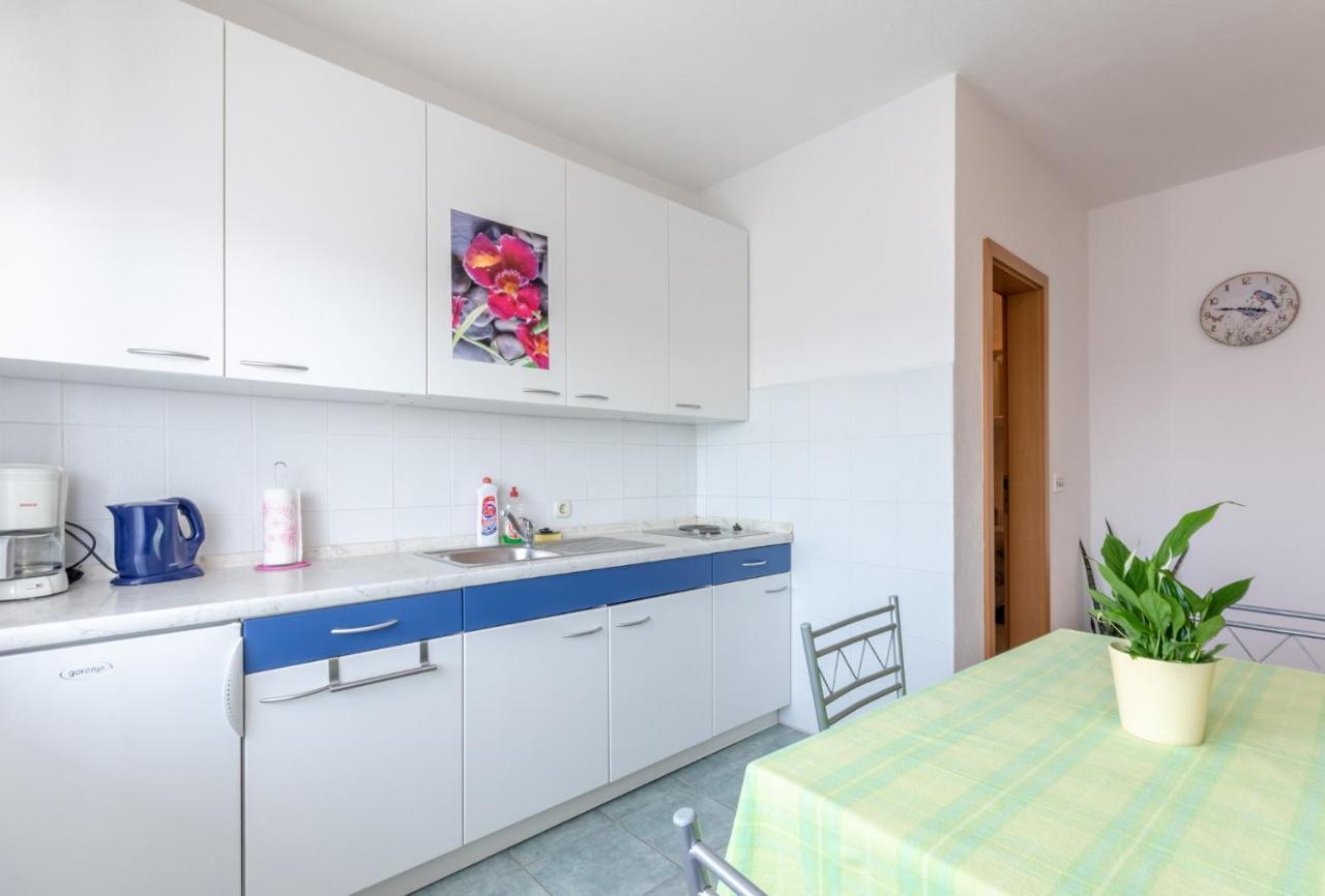 Apartments Mimi โตรกีร์ ภายนอก รูปภาพ