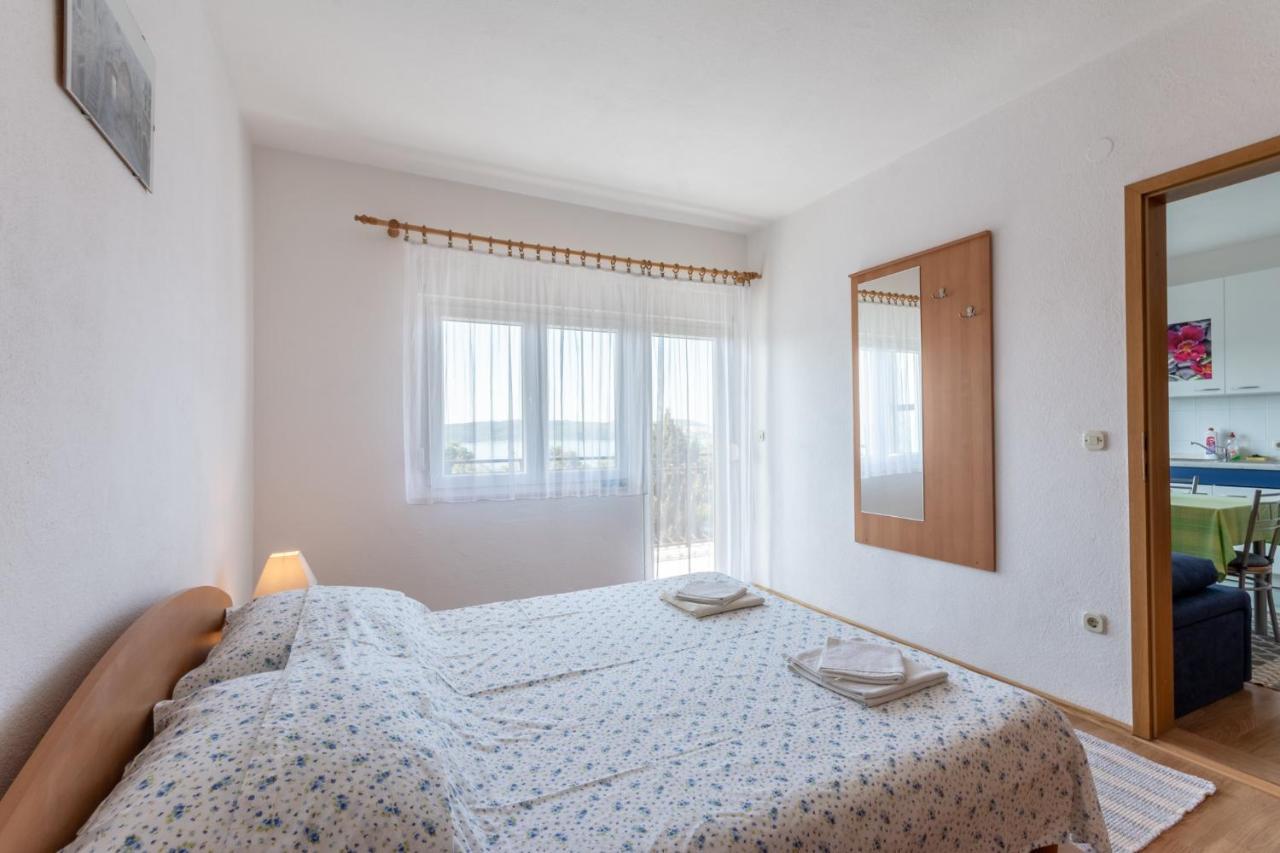 Apartments Mimi โตรกีร์ ภายนอก รูปภาพ