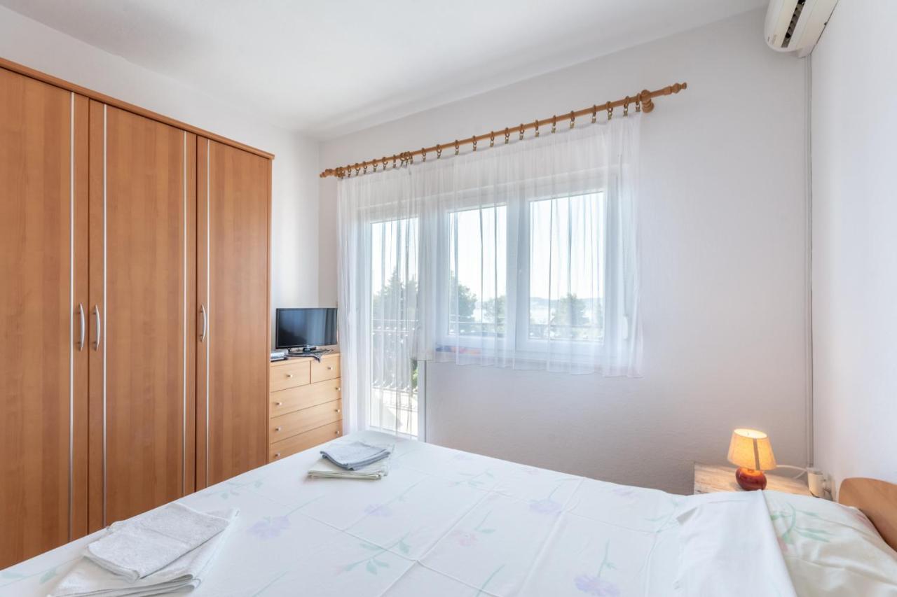 Apartments Mimi โตรกีร์ ภายนอก รูปภาพ